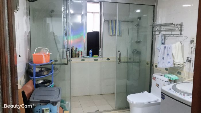 华侨花苑 3室2厅2卫 150m&sup2;