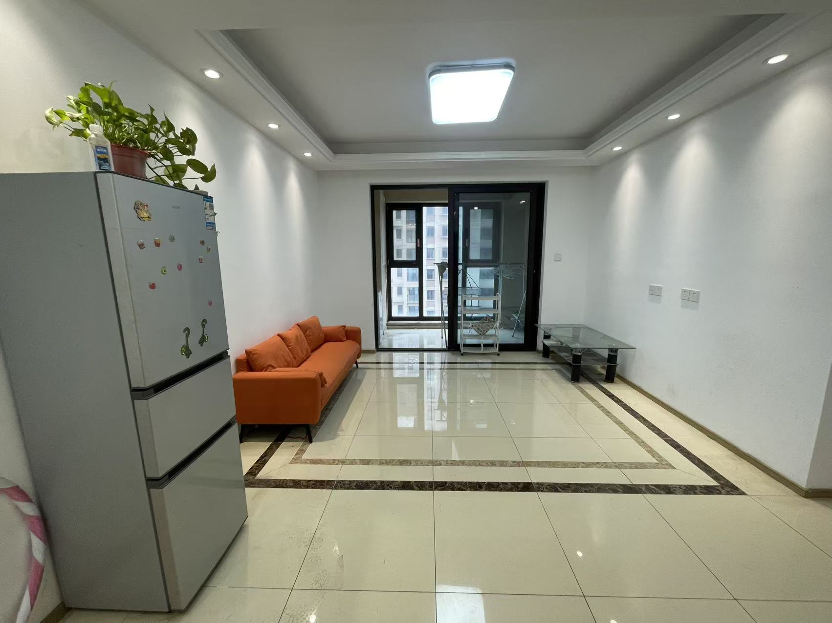 云樾东方 3室2厅1卫 95m&sup2;