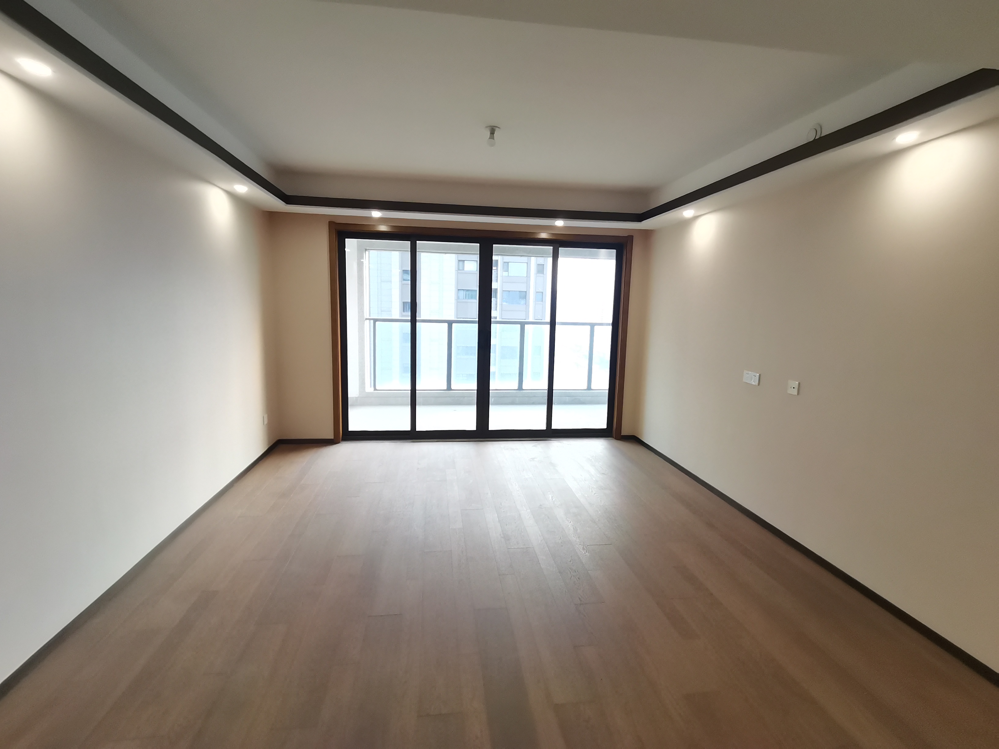 远创东樾 4室2厅2卫 133m&sup2;