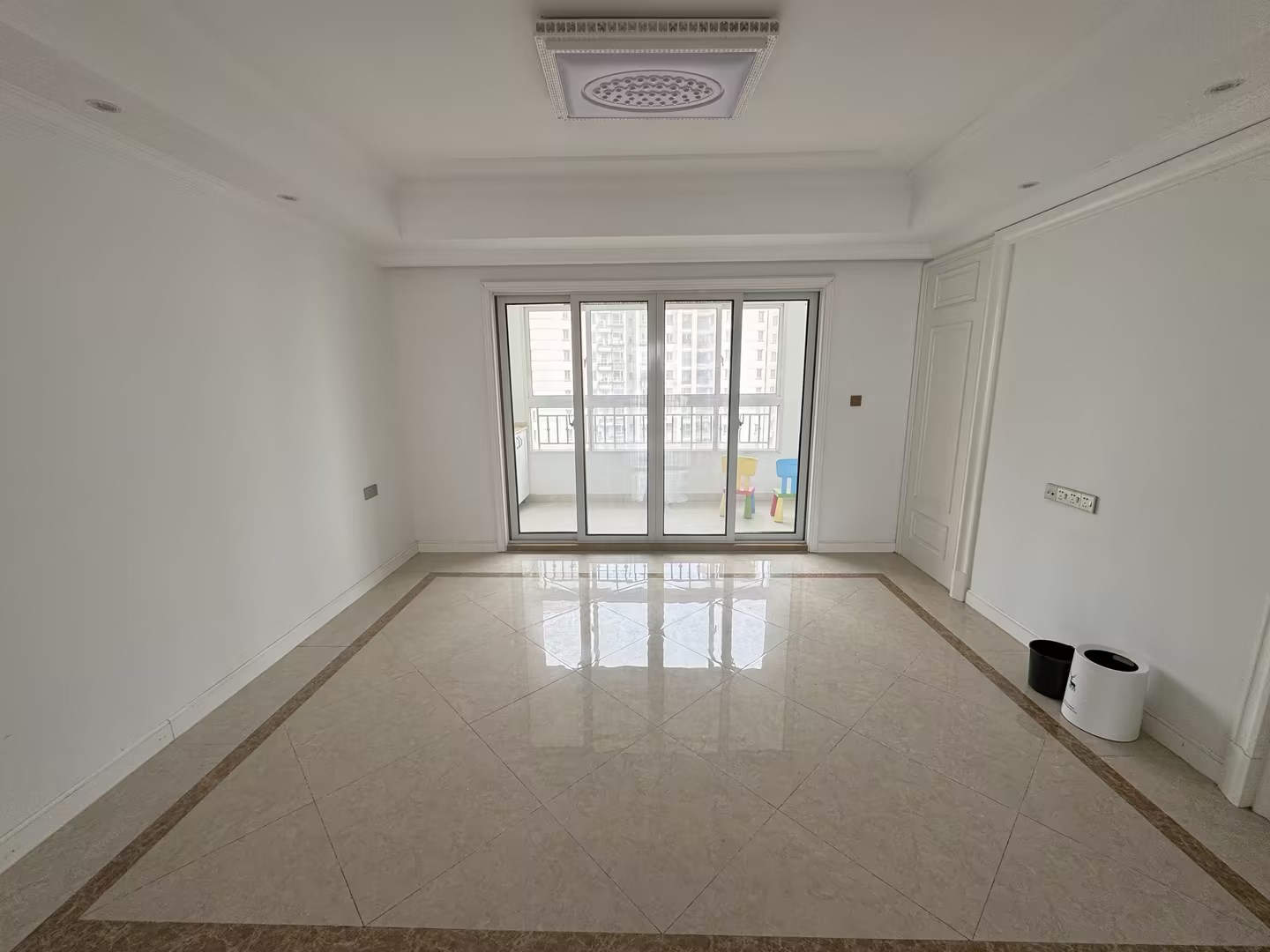 中南世纪花城三期 4室2厅2卫 166.53m&sup2;