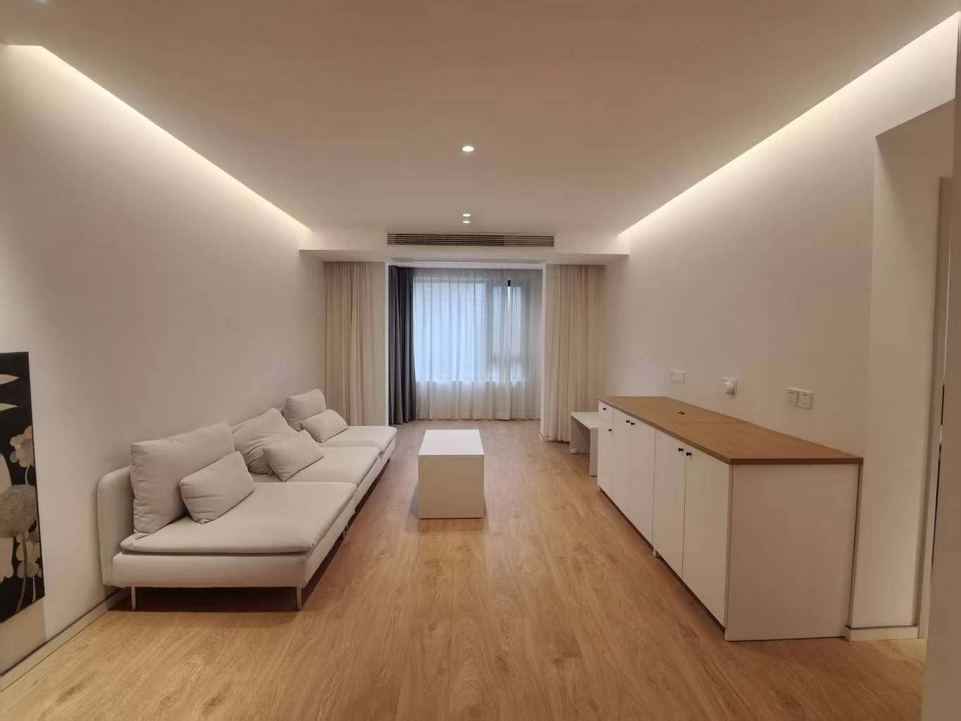 保利香槟国际 3室2厅2卫 115m&sup2;