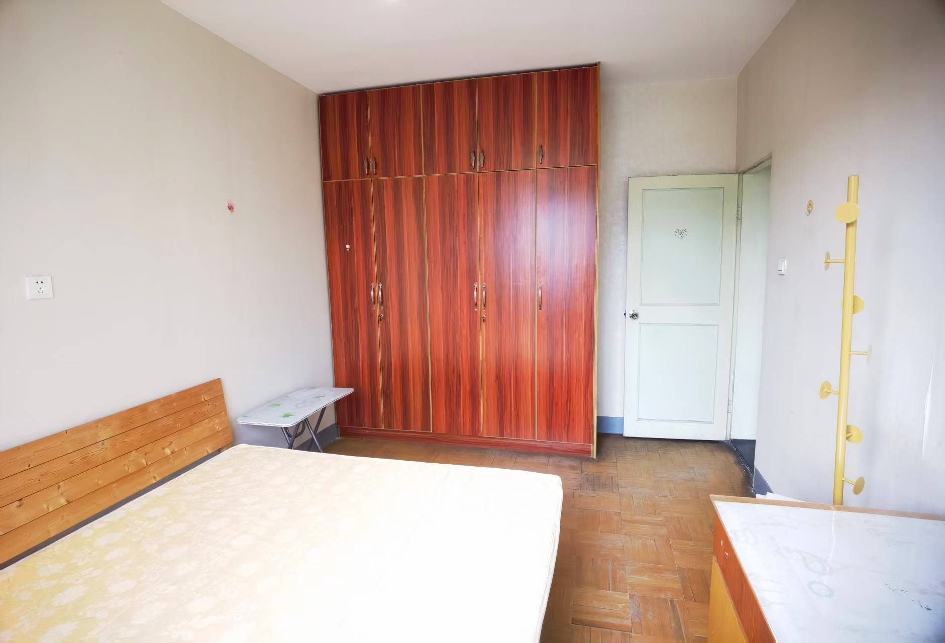 易家桥新村 3室1厅1卫 79m&sup2;