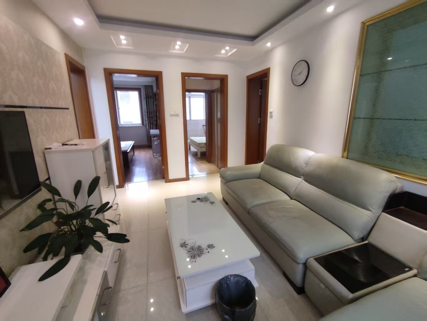 任港路2号 3室1厅1卫 75m&sup2;