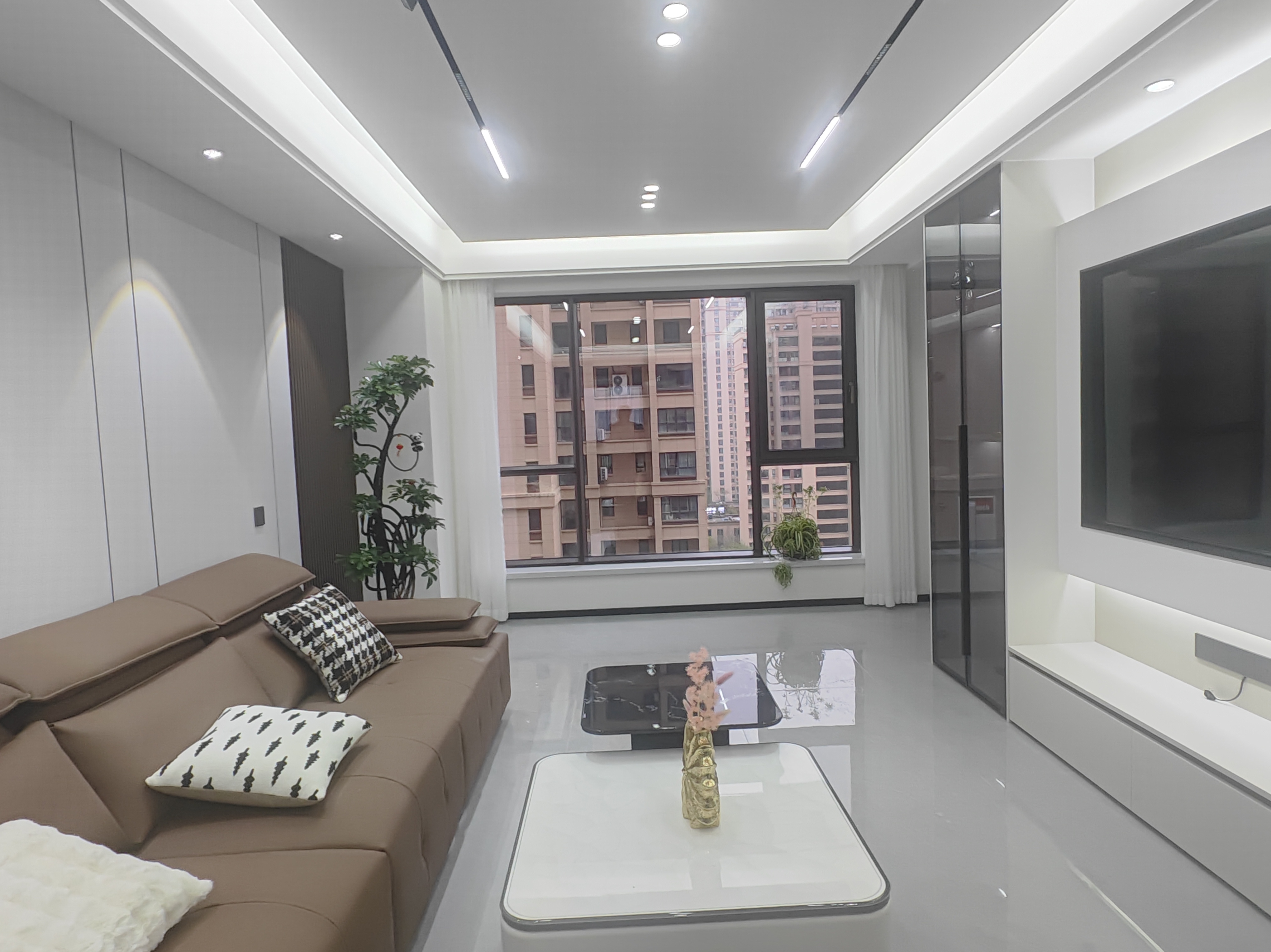 世茂新界 3室2厅2卫 121.31m&sup2;