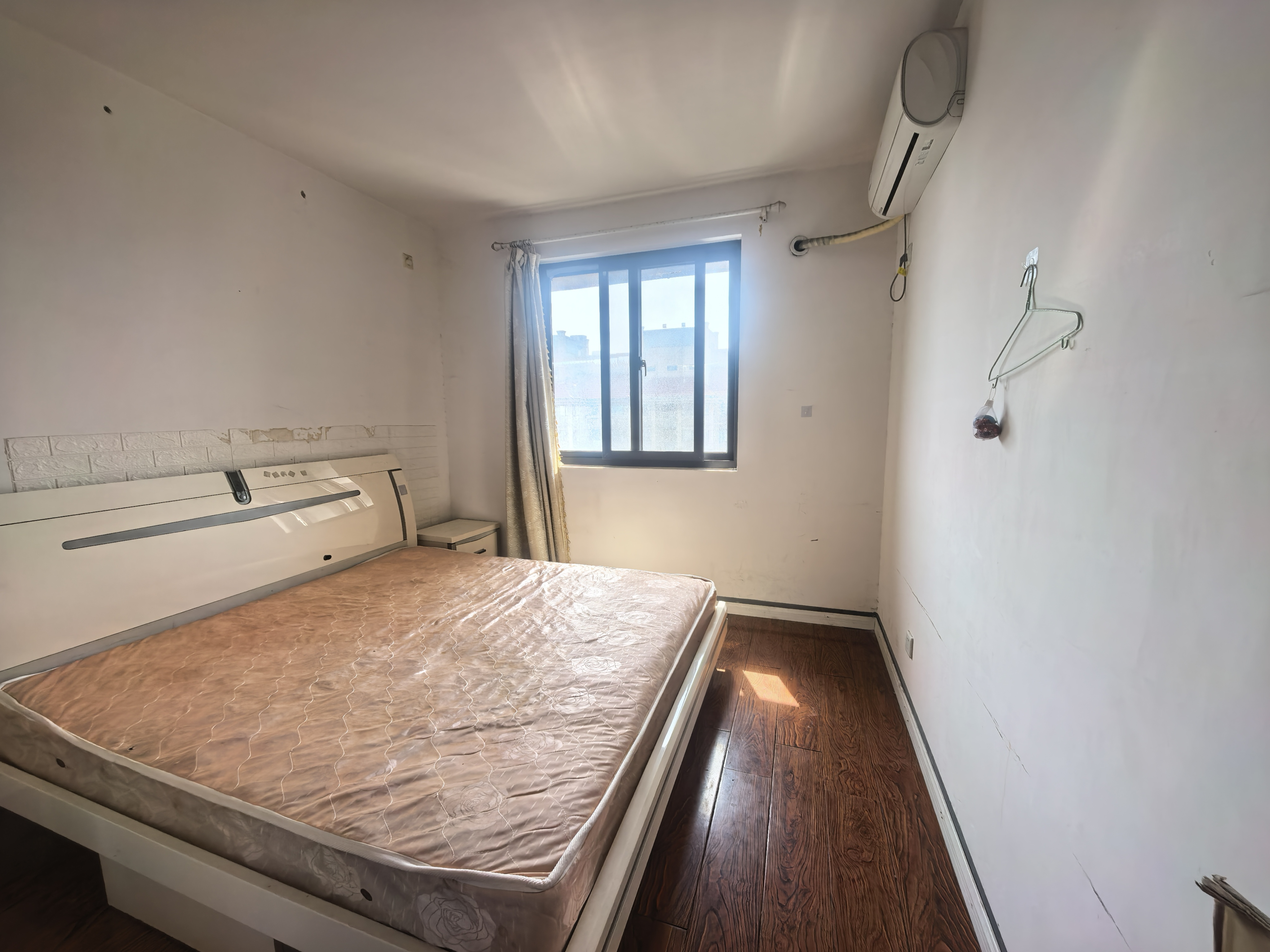 临江家园 3室2厅1卫 126.99m&sup2;