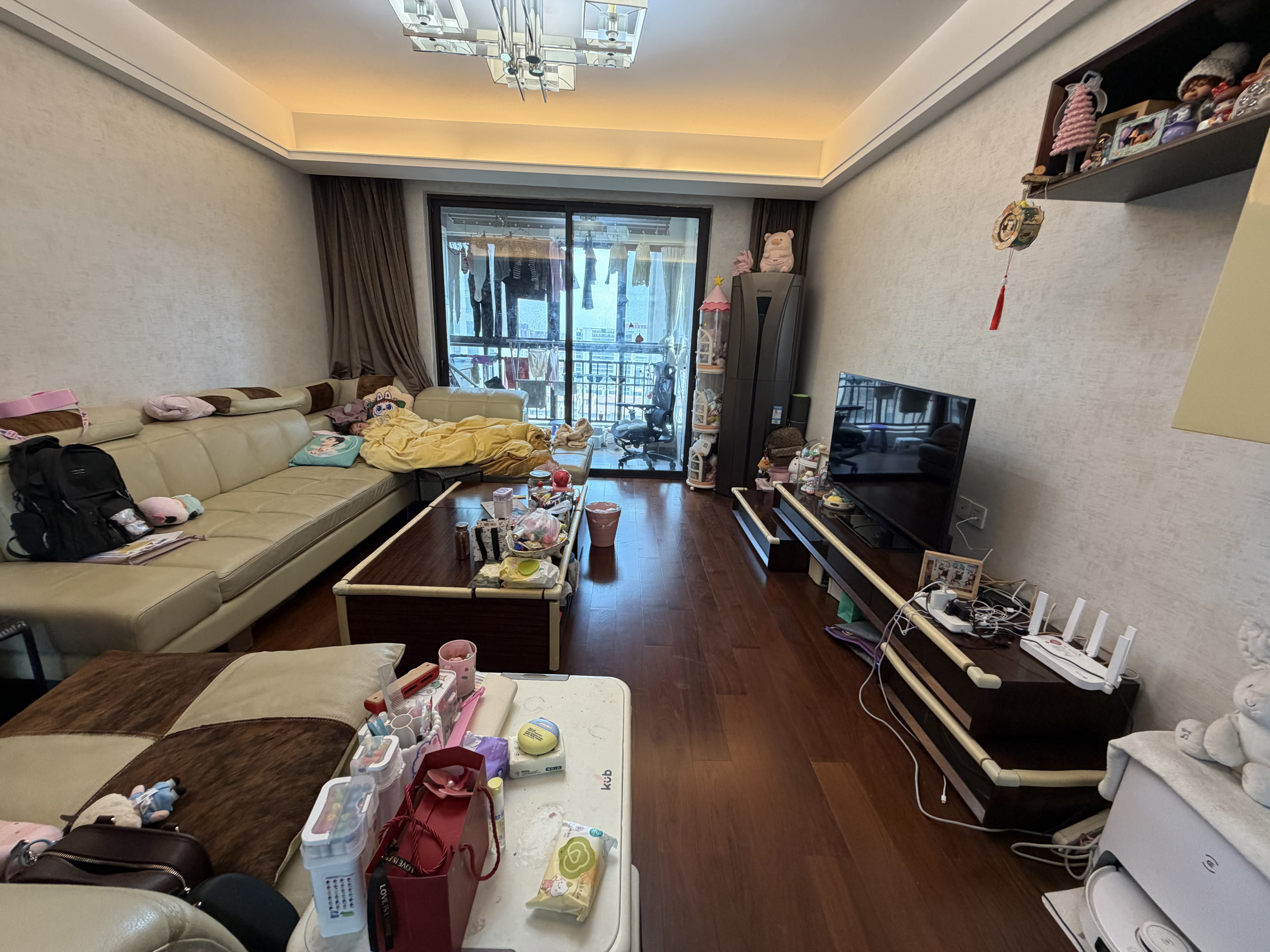 万科濠河传奇 4室2厅2卫 142.00m&sup2;