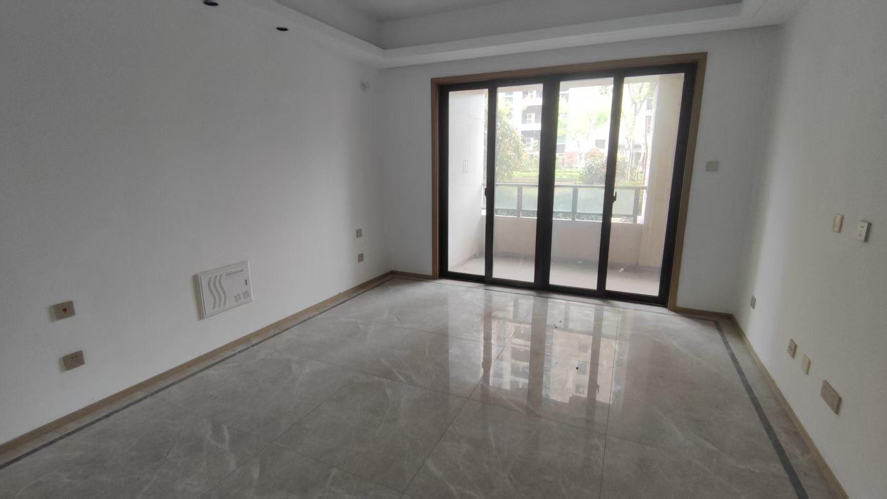 珑府 2室2厅2卫 101.89m&sup2;