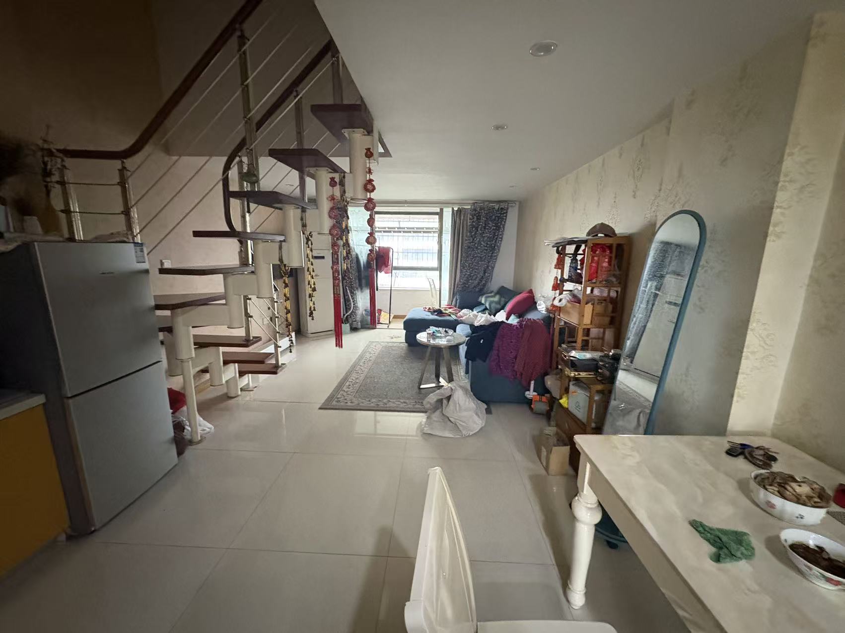 鸿运大厦 1室厅卫 64m&sup2;