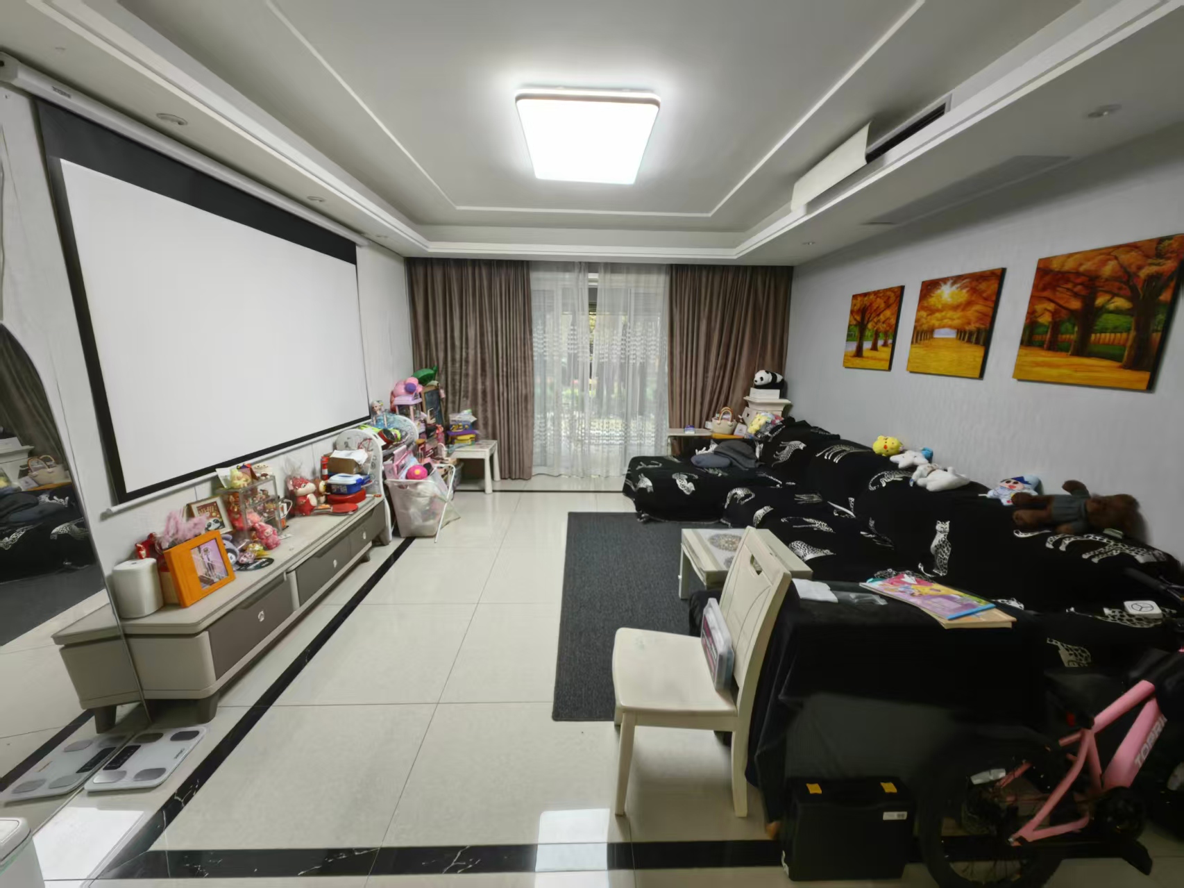 和融&bull;优山美地名邸 3室2厅2卫 158m&sup2;