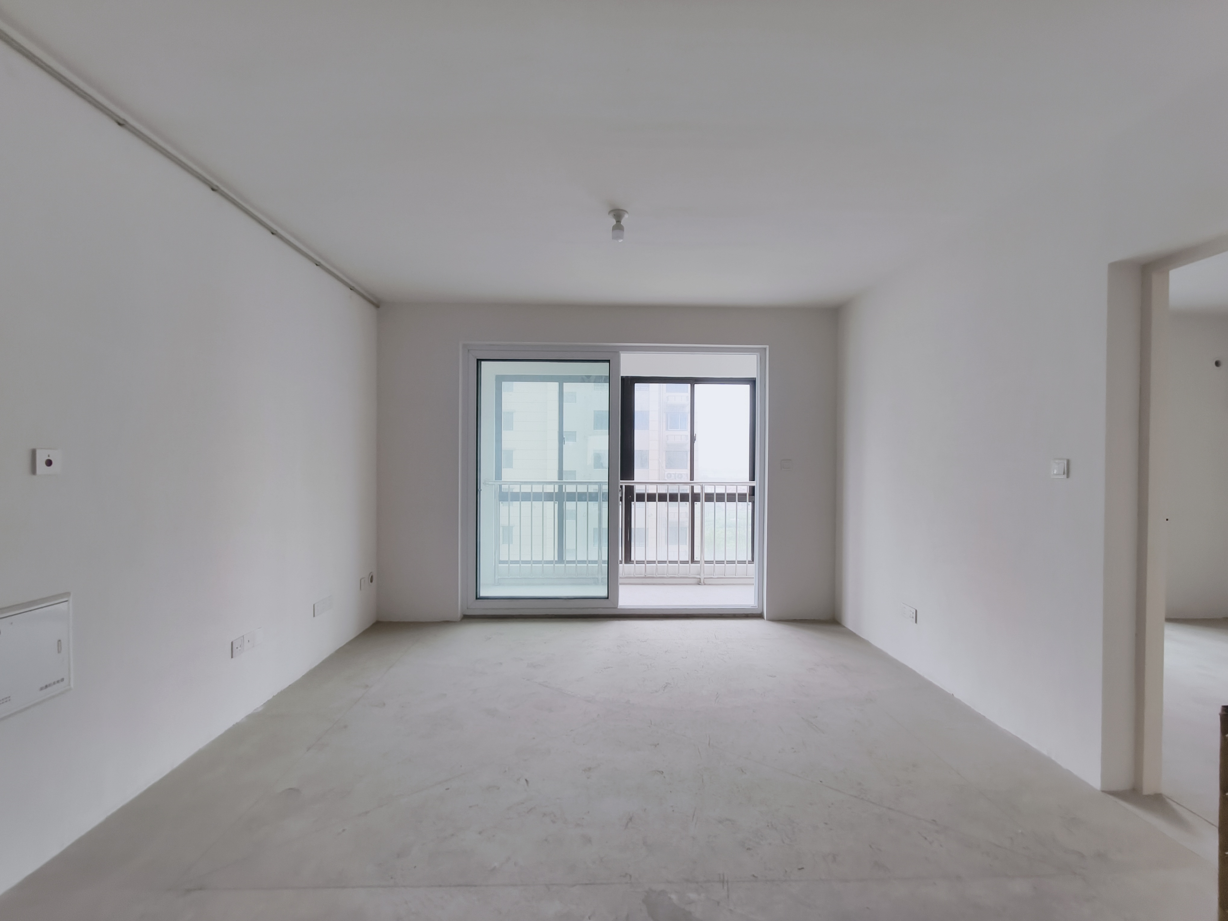 景润花苑 3室1厅2卫 146m&sup2;
