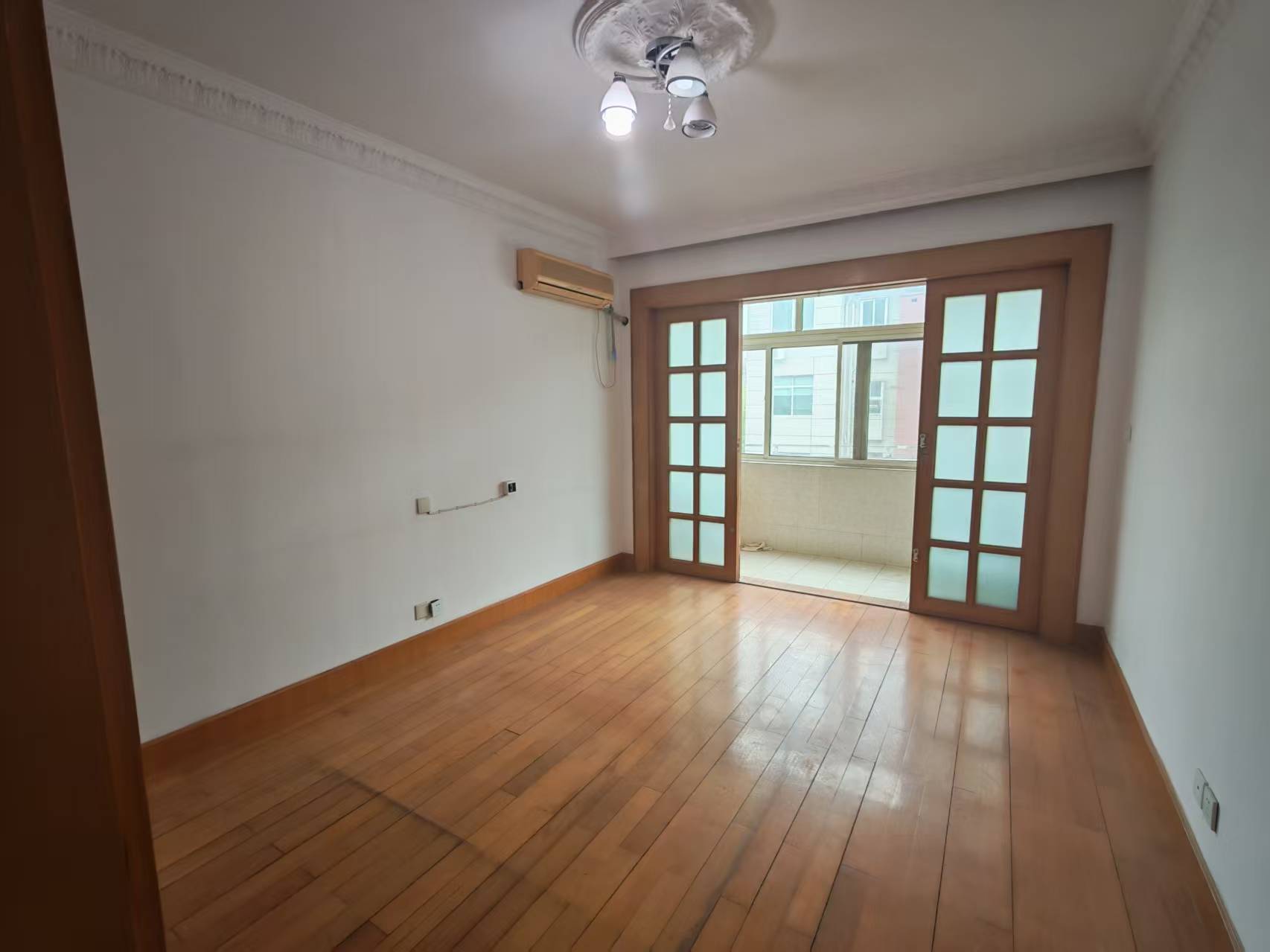光明新村 1室1厅1卫 48.00m&sup2;
