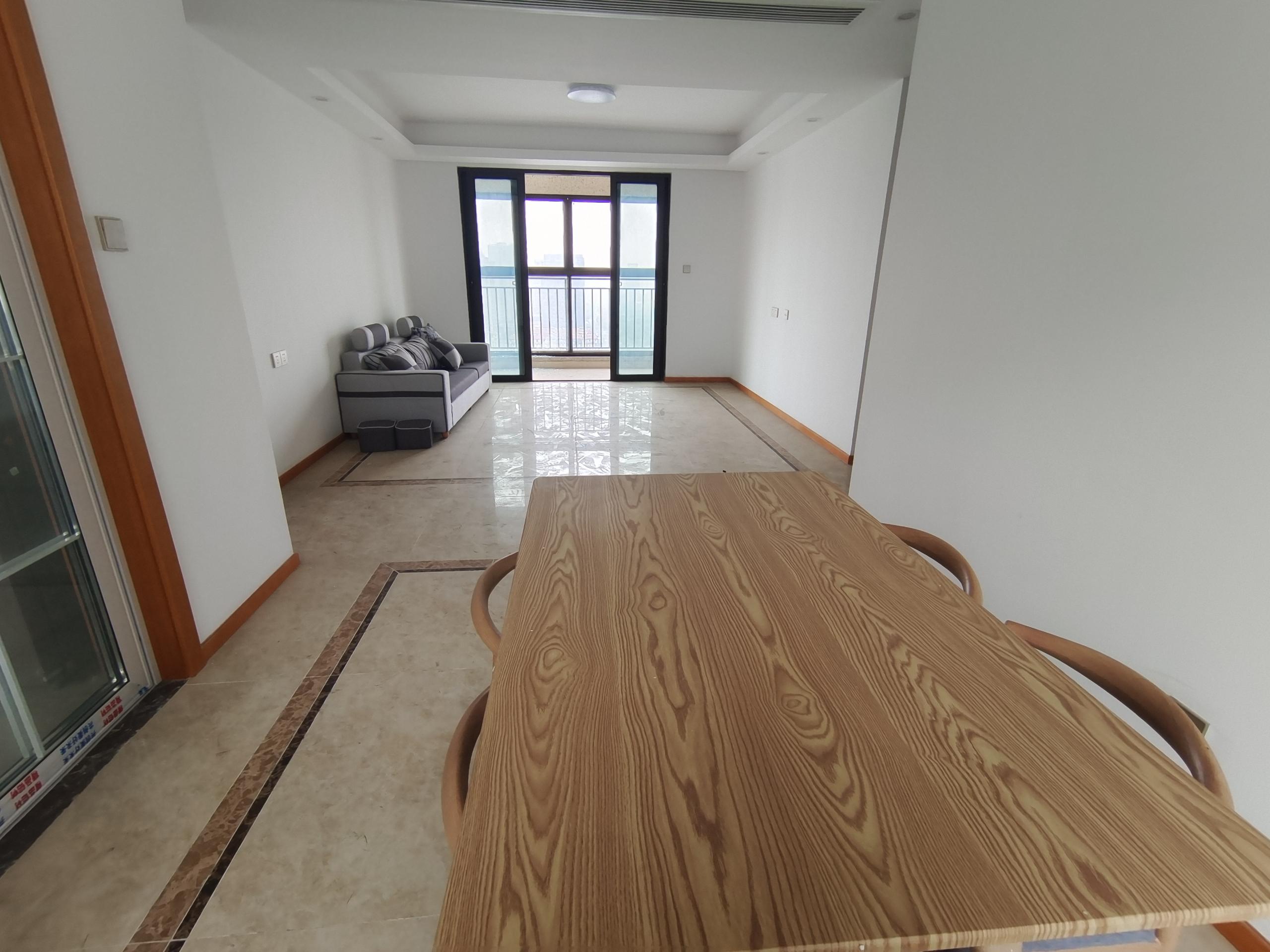 中南熙悦(南通经济技术开发区) 4室2厅2卫 135m&sup2;