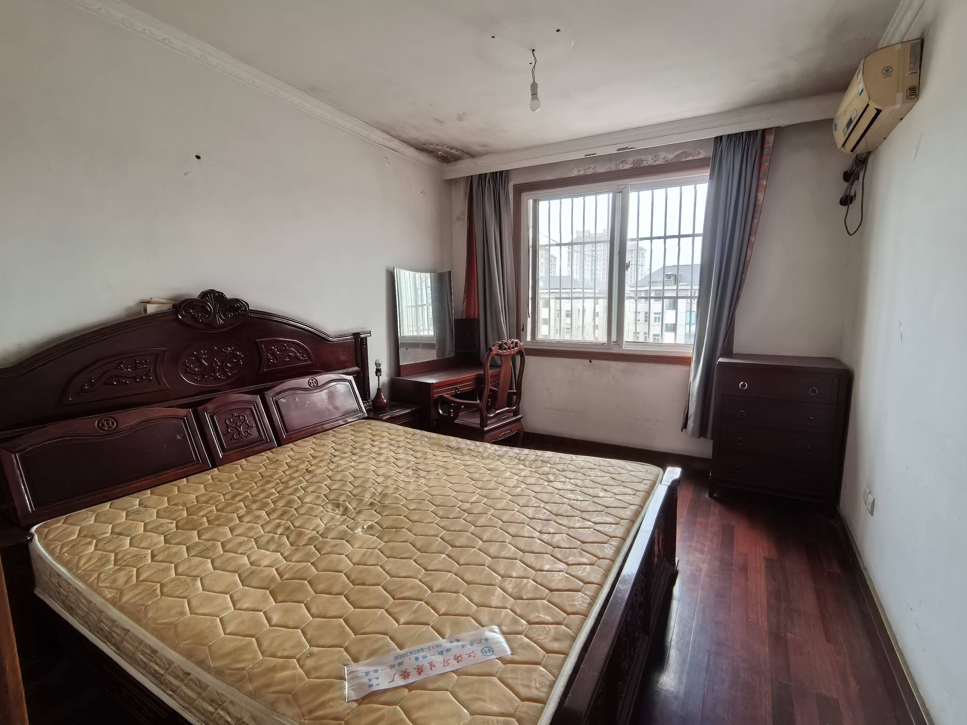 郭里园 3室1厅1卫 75m&sup2;