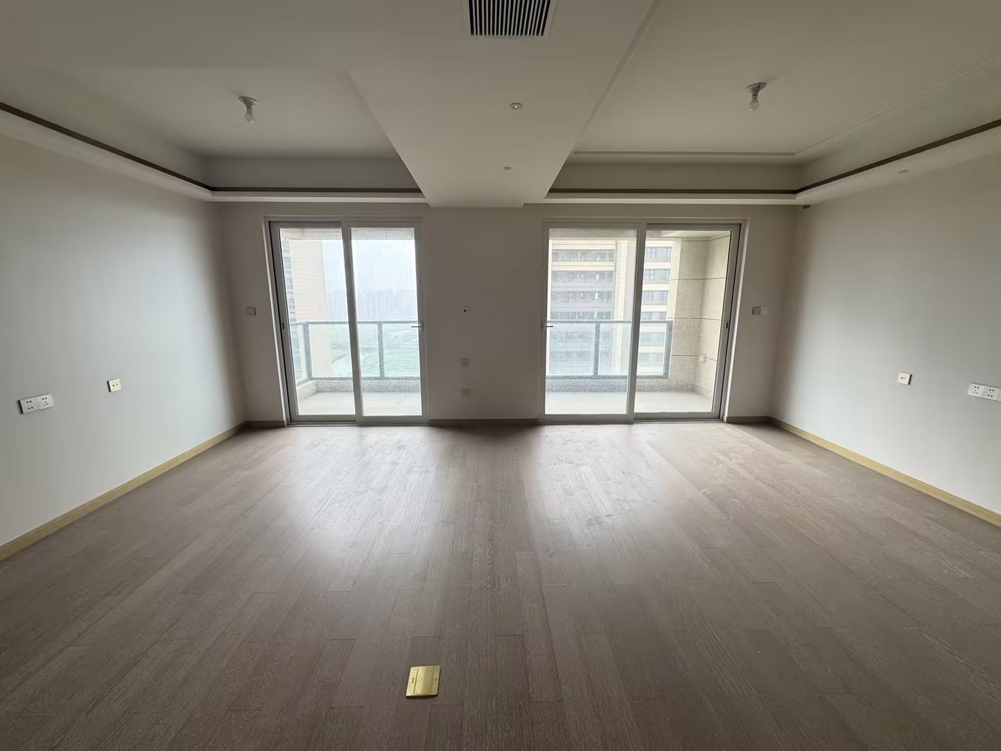 南通金鹰世界&middot;尚府 3室2厅2卫 137.57m&sup2;
