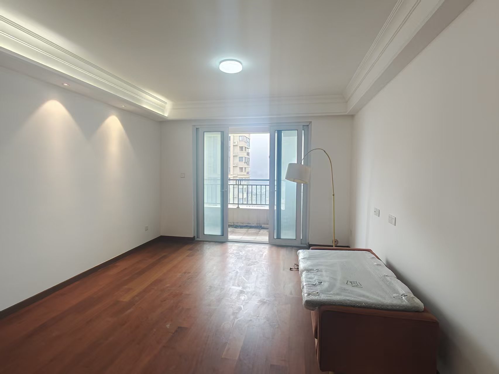 中海碧林湾 4室2厅2卫 141m&sup2;