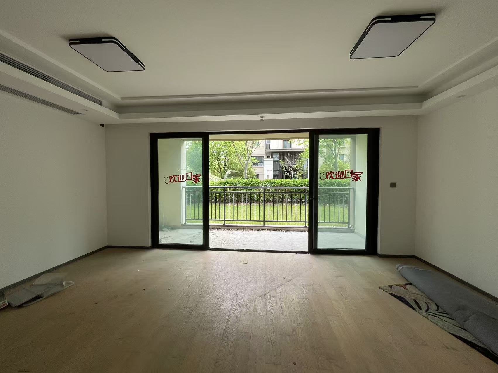 春风南岸西园 4室2厅3卫 168.00m&sup2;