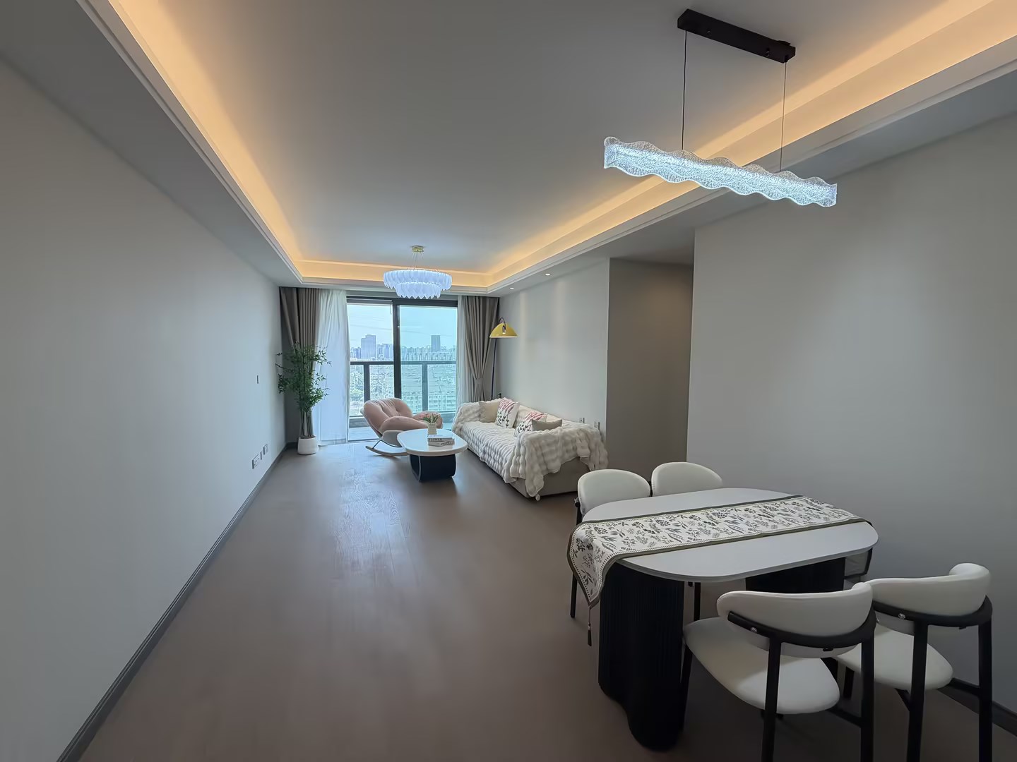 北纬31度 3室2厅2卫 110.49m&sup2;