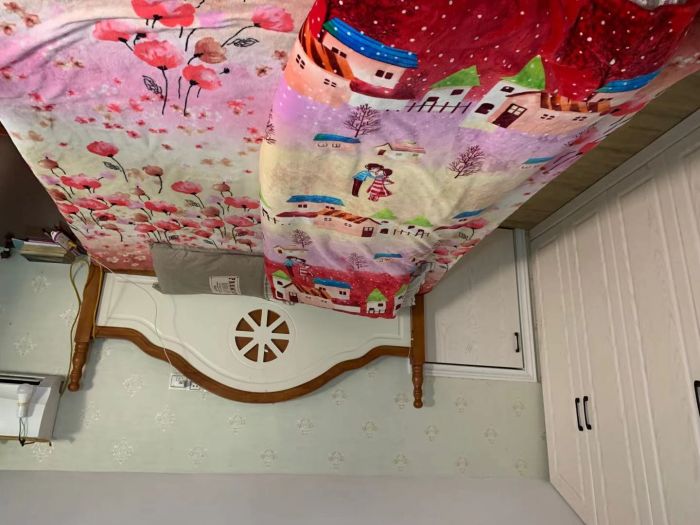 世家花园 3室2厅1卫 78m&sup2;