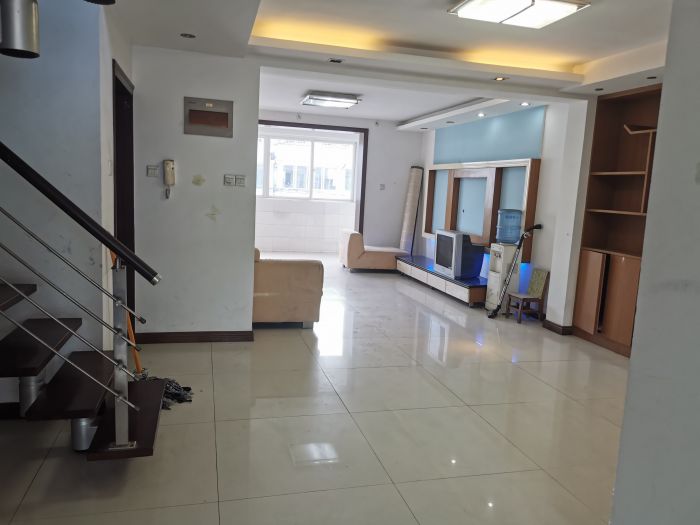 五山公寓 4室2厅2卫 200m&sup2;