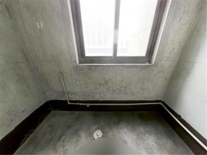 皇家花园北区 4室2厅2卫 143m&sup2;