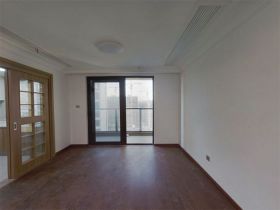 雍华府 4室2厅2卫 136.2m&sup2;