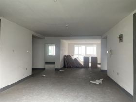 东昇花园 3室2厅2卫 159m&sup2;