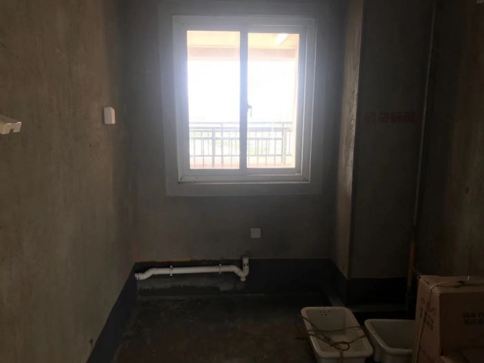 世茂九龙庭 3室1厅1卫 90m&sup2;