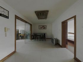 紫东花苑 3室2厅1卫 131.74m&sup2;