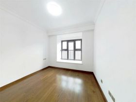 雍华府 3室2厅2卫 98m&sup2;