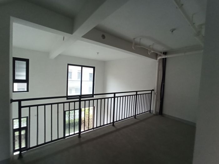 云樾河山 5室3厅3卫 180m&sup2;