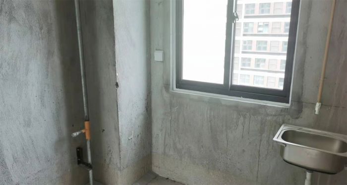 绿地新里城 3室2厅1卫 106m&sup2;