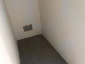 军山花园 4室2厅2卫 200.00m&sup2;