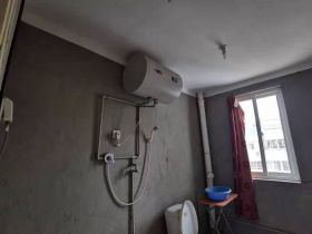 世纪东城 3室2厅2卫 138m&sup2;