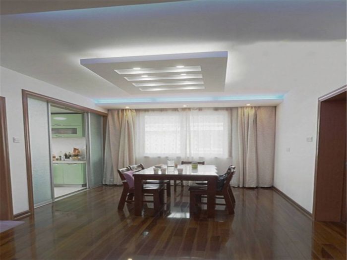 天馨花苑 3室2厅1卫 120m&sup2;