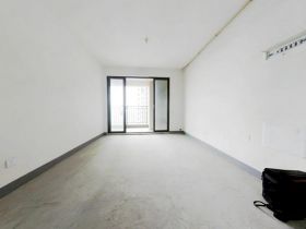 绿地新里城 3室1厅1卫 105m&sup2;
