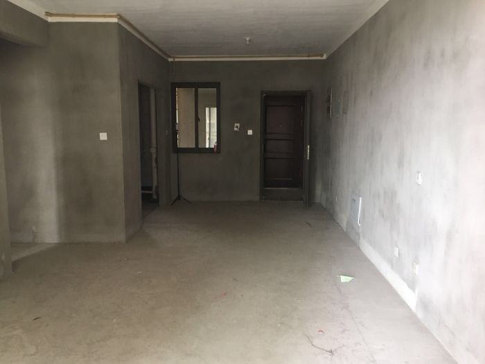 华强城 3室2厅1卫 106m&sup2;