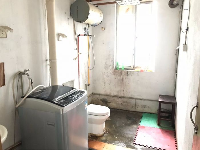 前景花苑 3室1厅1卫 139m&sup2;