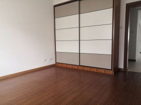 春晖花园 3室2厅1卫 135m&sup2;