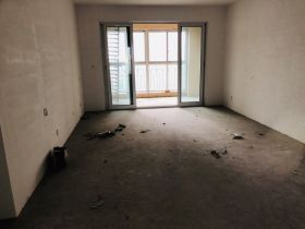 中南世纪花城三期 4室2厅5卫 275m&sup2;
