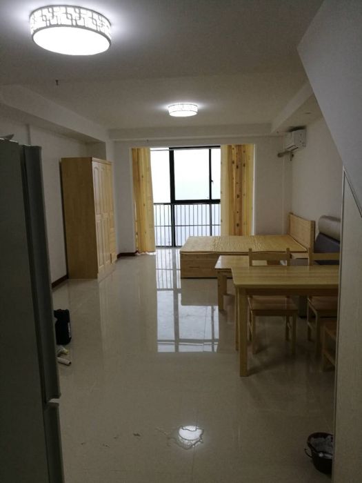 飞马国际 3室3厅1卫 62m&sup2;