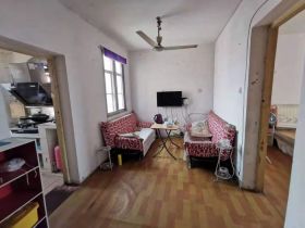 曙光社区 2室2厅1卫 61m&sup2;