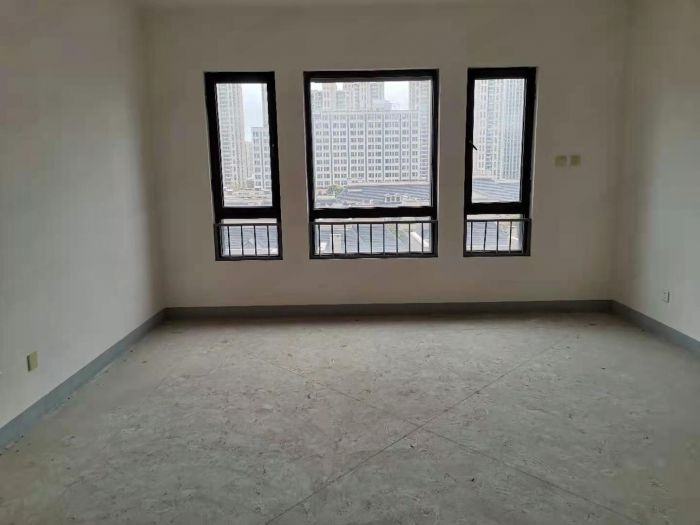 南通橡树湾 5室3厅3卫 252m&sup2;