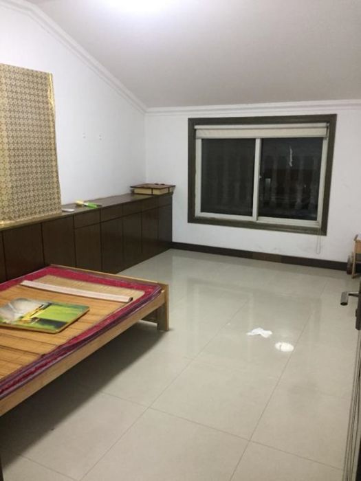 五山花苑 4室2厅2卫 150m&sup2;