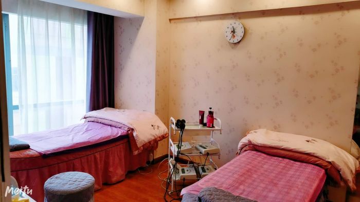 人民东路699号京扬数码城 2室2厅2卫 170m&sup2;