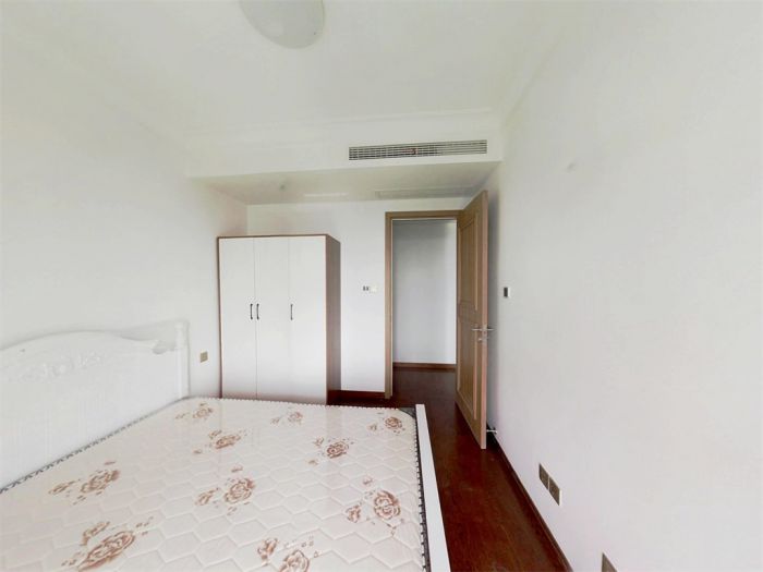 雍华府 3室2厅2卫 98.63m&sup2;