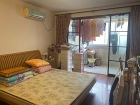 春晖花园 3室2厅2卫 135m&sup2;
