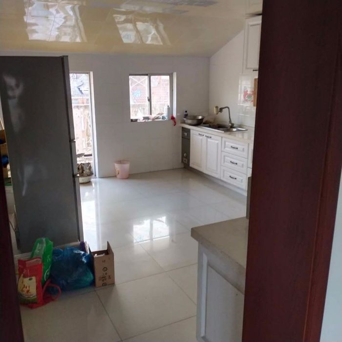 黎明花园 4室2厅1卫 144m&sup2;
