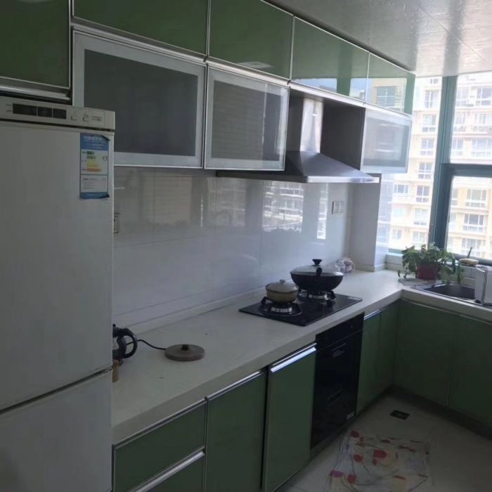 天地华庭 3室2厅2卫 156m&sup2;