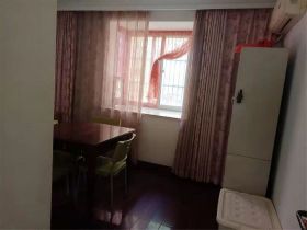 春晖花园 3室2厅2卫 136m&sup2;