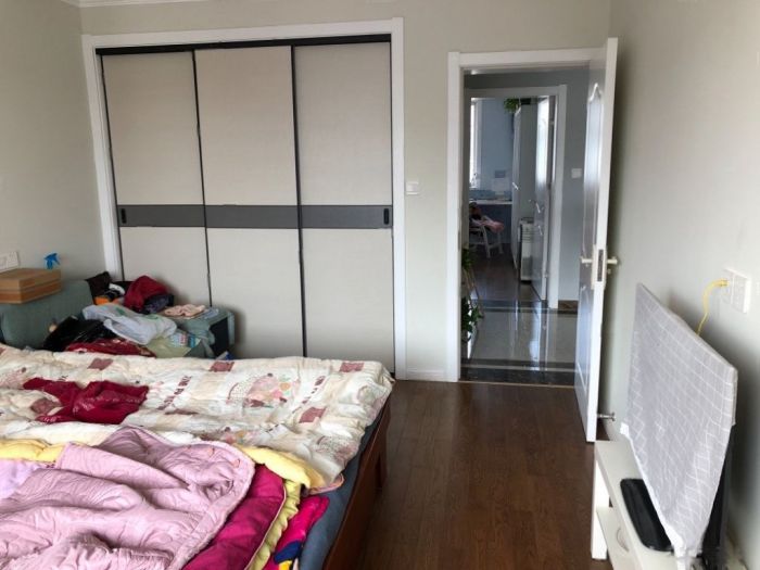 天山花苑 3室1厅1卫 140m&sup2;